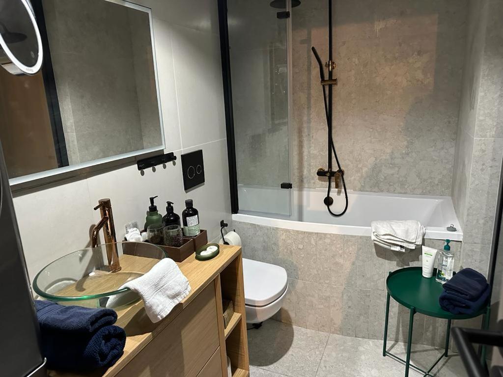 Stone Apartment Жилина Екстериор снимка